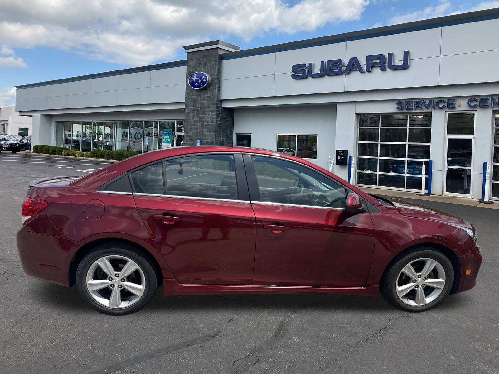 2016 Chevrolet Cruze photo 2