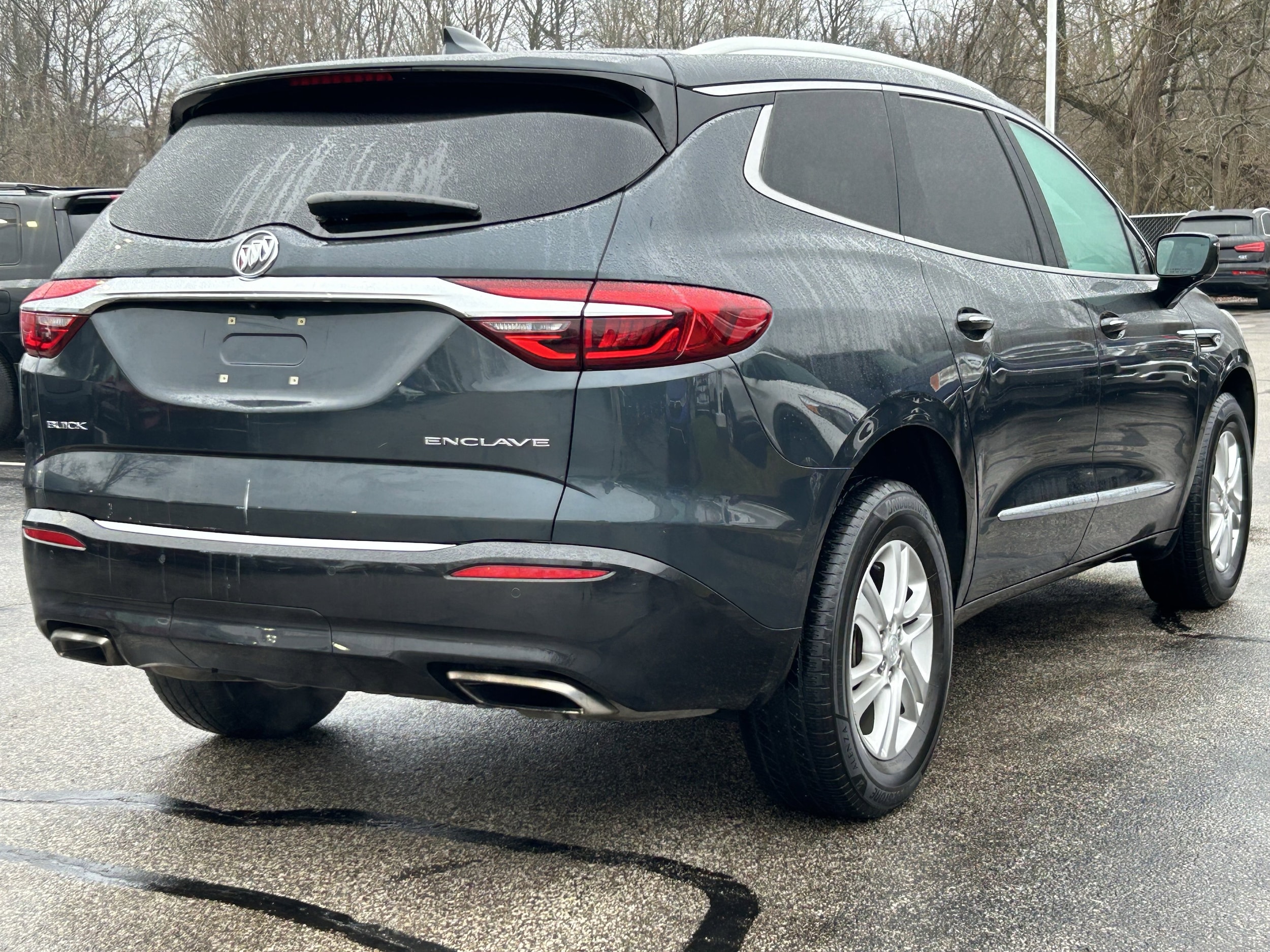 2018 Buick Enclave Essence's photo