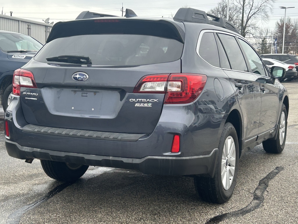 Used 2017 Subaru Outback 2.5i Premium with SUV