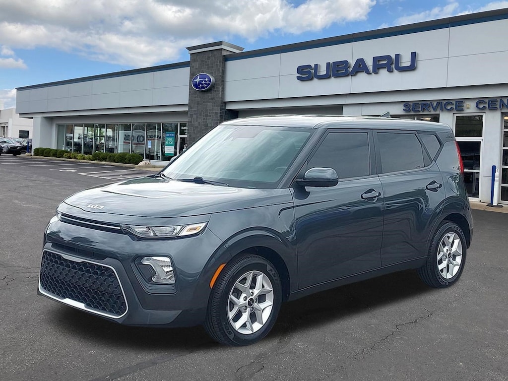 Used 2022 Kia Soul LX Hatchback