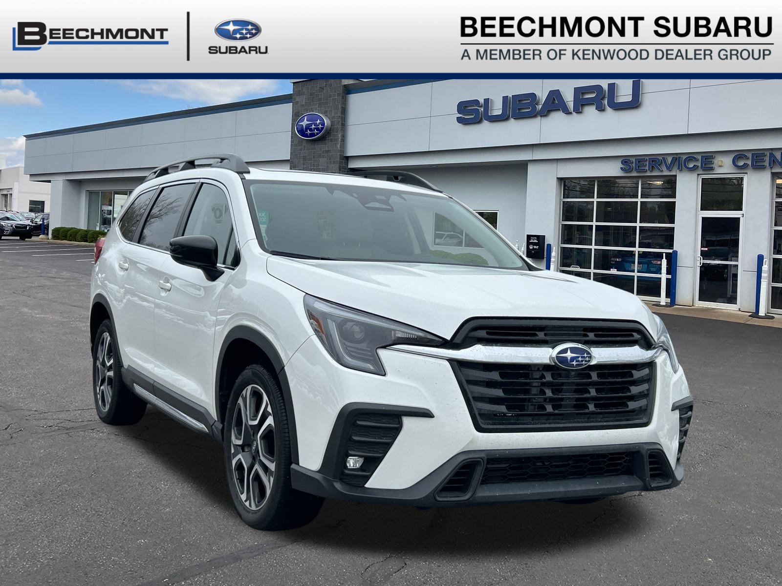 2024 Subaru Ascent Limited's photo