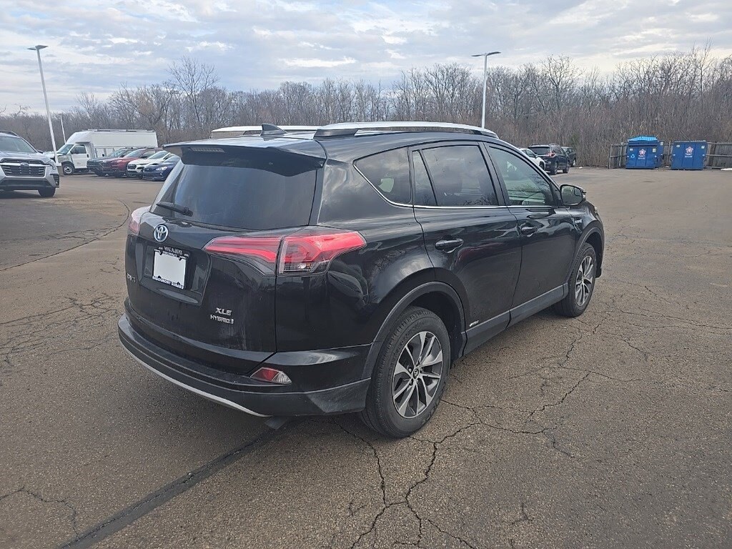 Used 2016 Toyota RAV4 Hybrid XLE SUV