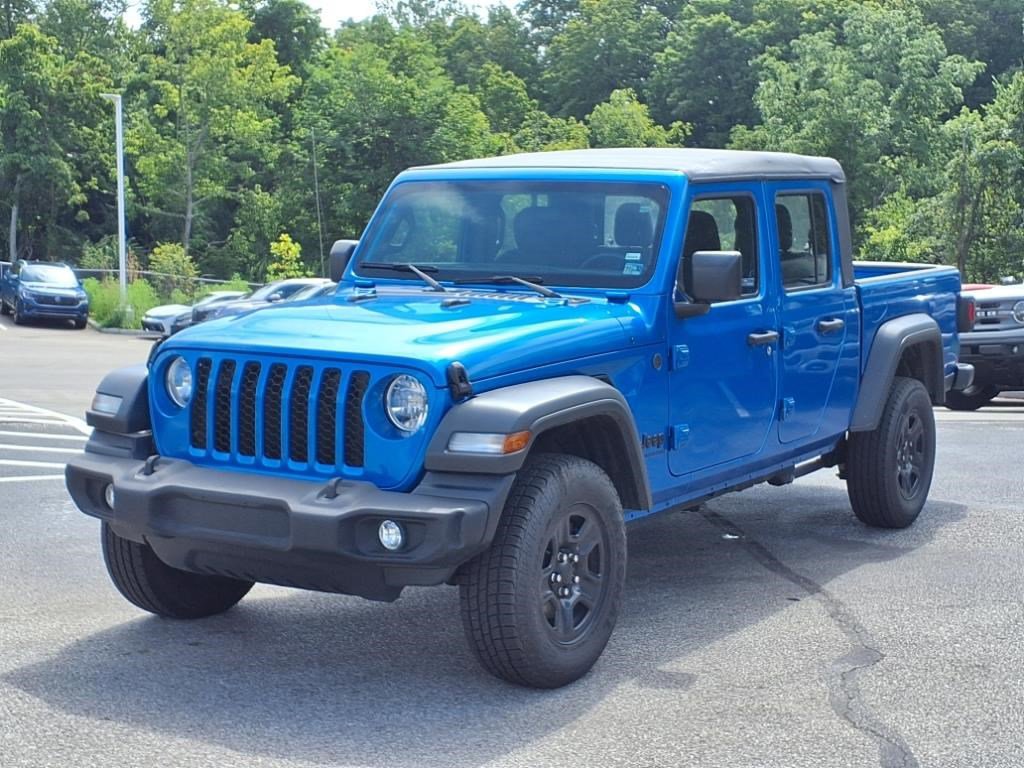 2022 Jeep Gladiator Sport photo 2
