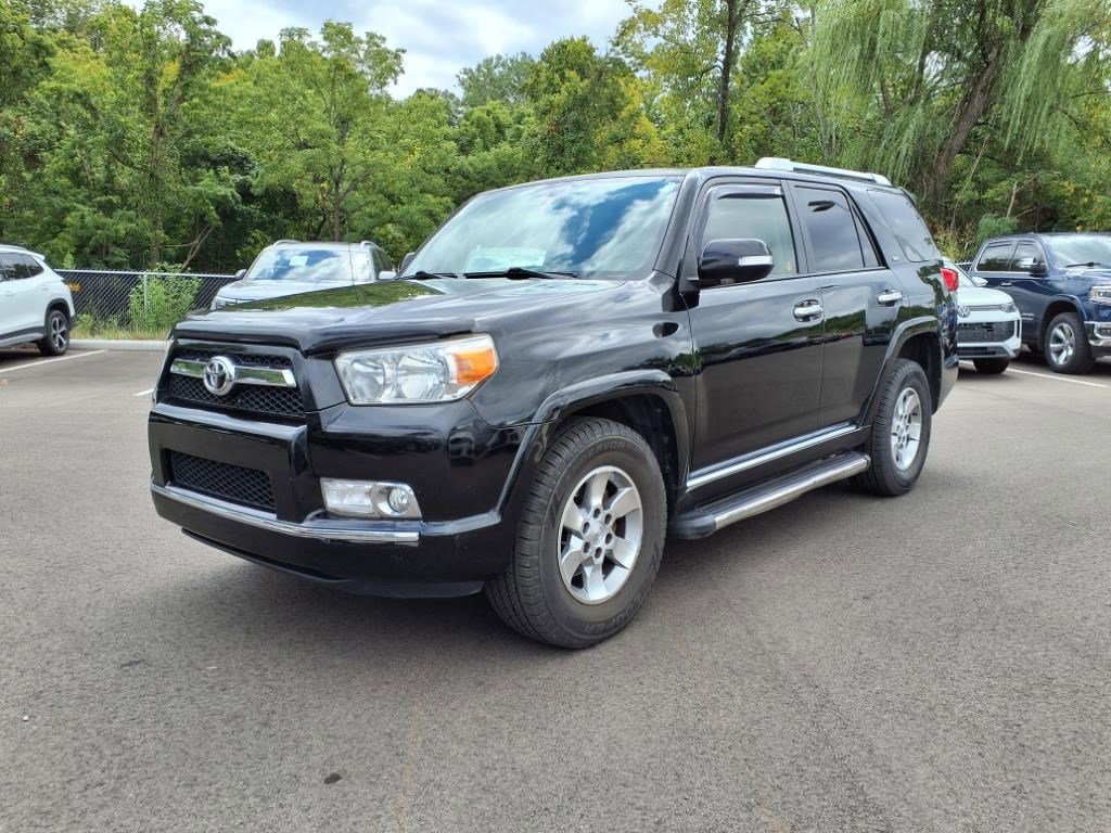 2013 Toyota 4Runner SR5 photo 3