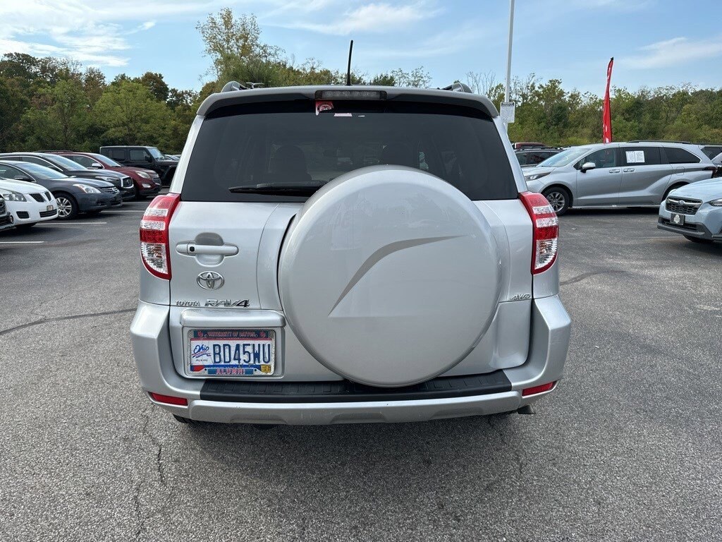 2009 Toyota RAV4 Limited photo 4