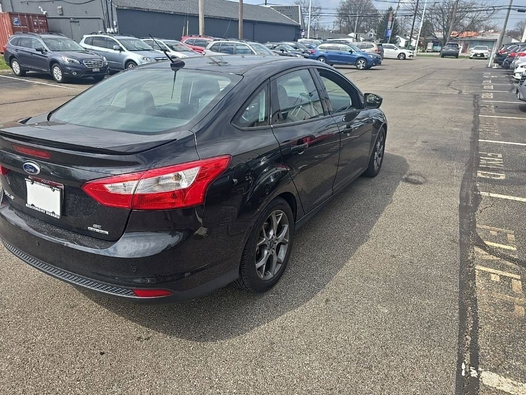 Used 2014 Ford Focus SE Sedan