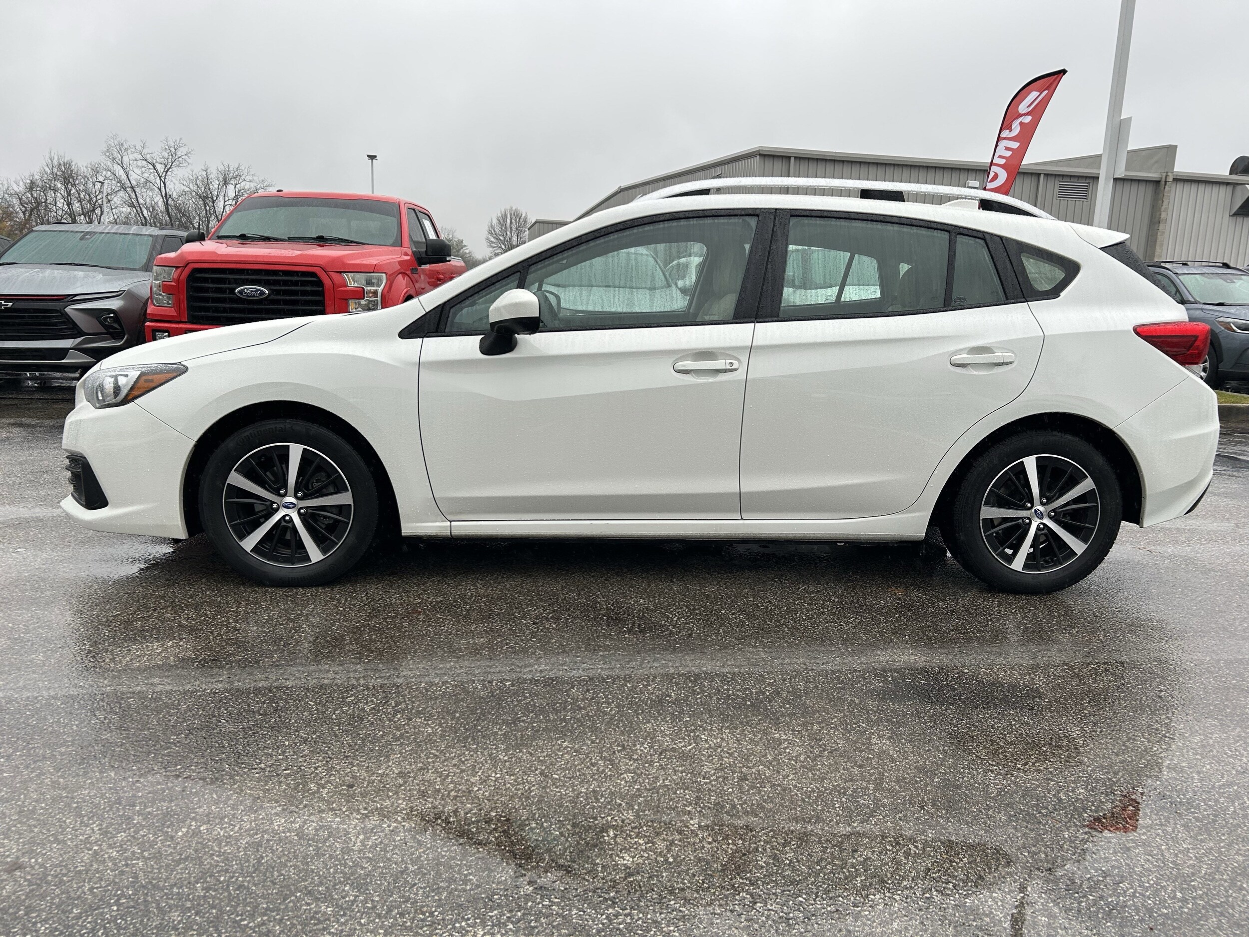 2023 Subaru Impreza Premium photo 3