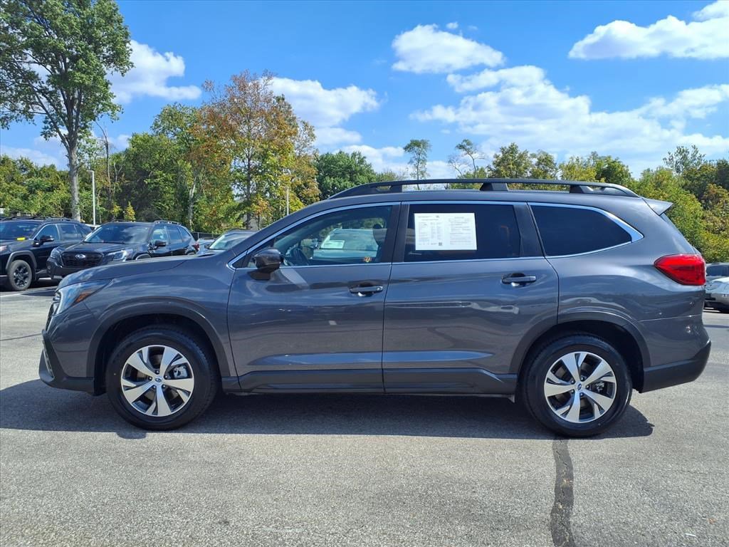 2024 Subaru Ascent Premium photo 2