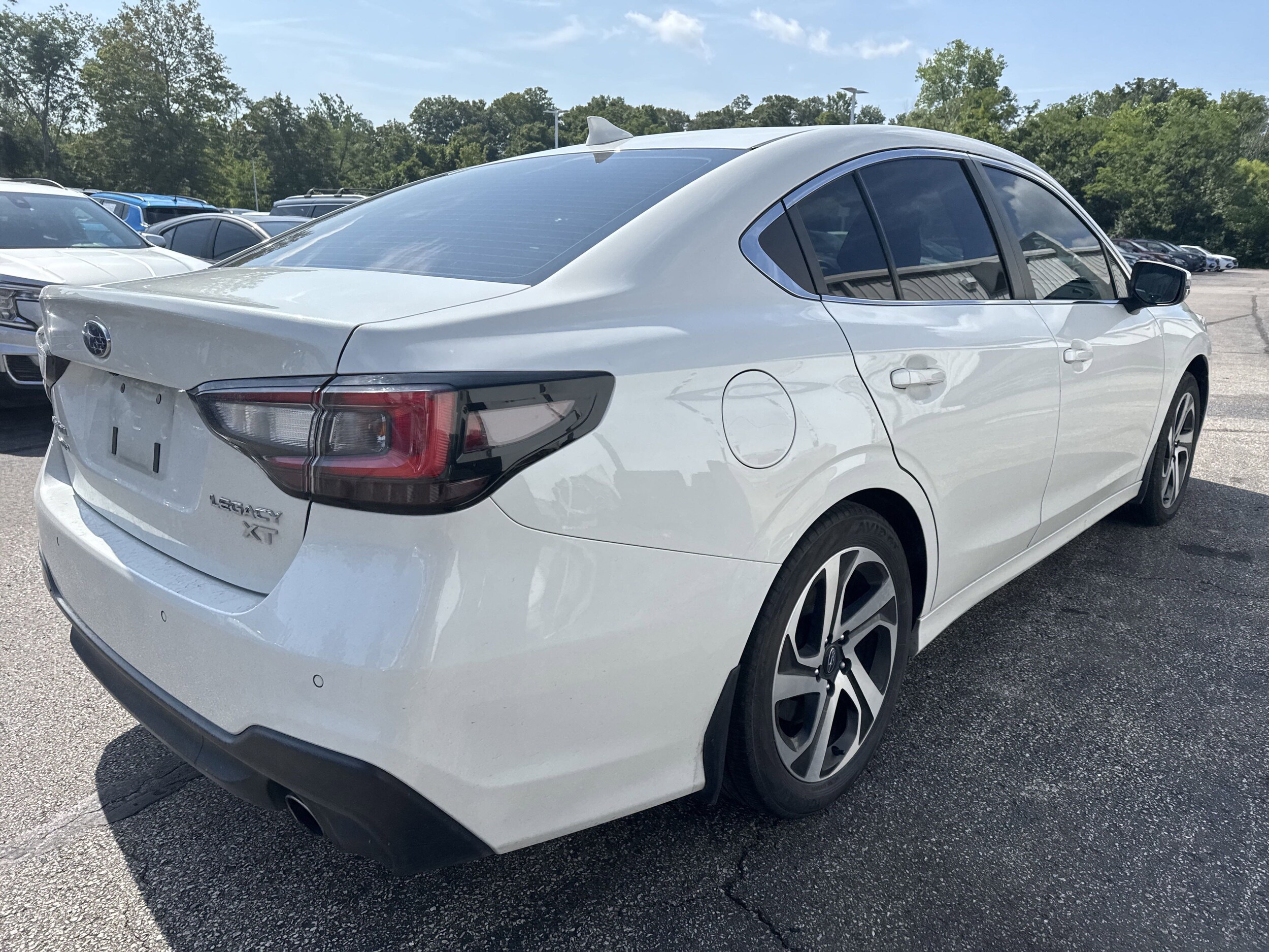 2021 Subaru Legacy Limited XT photo 3