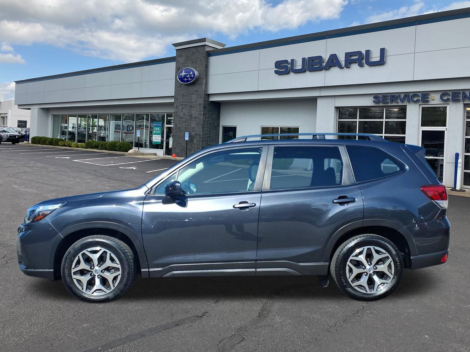 2019 Subaru Forester Premium photo 4