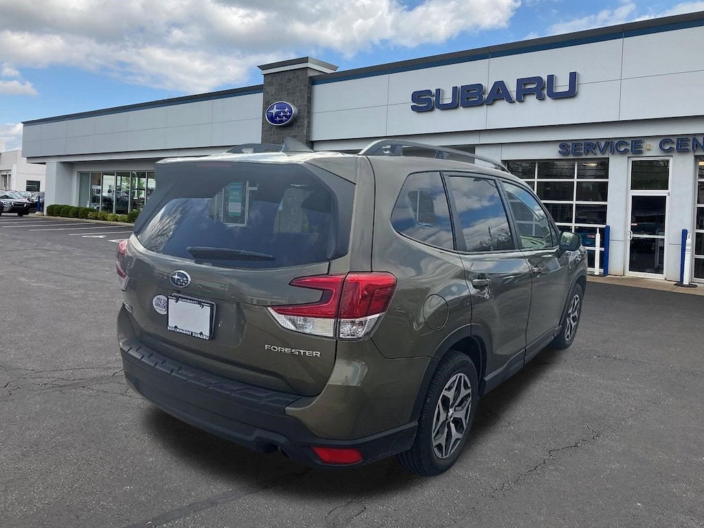 Used 2023 Subaru Forester Premium SUV