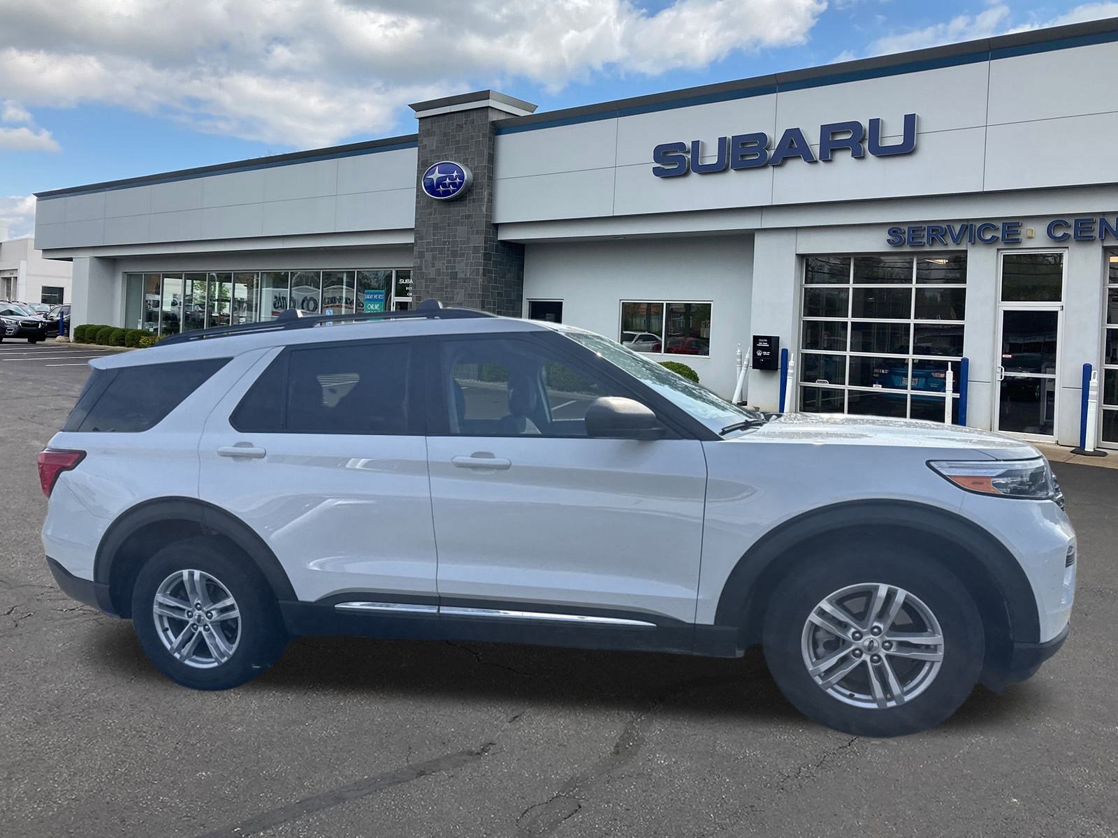 2022 Ford Explorer XLT photo 2