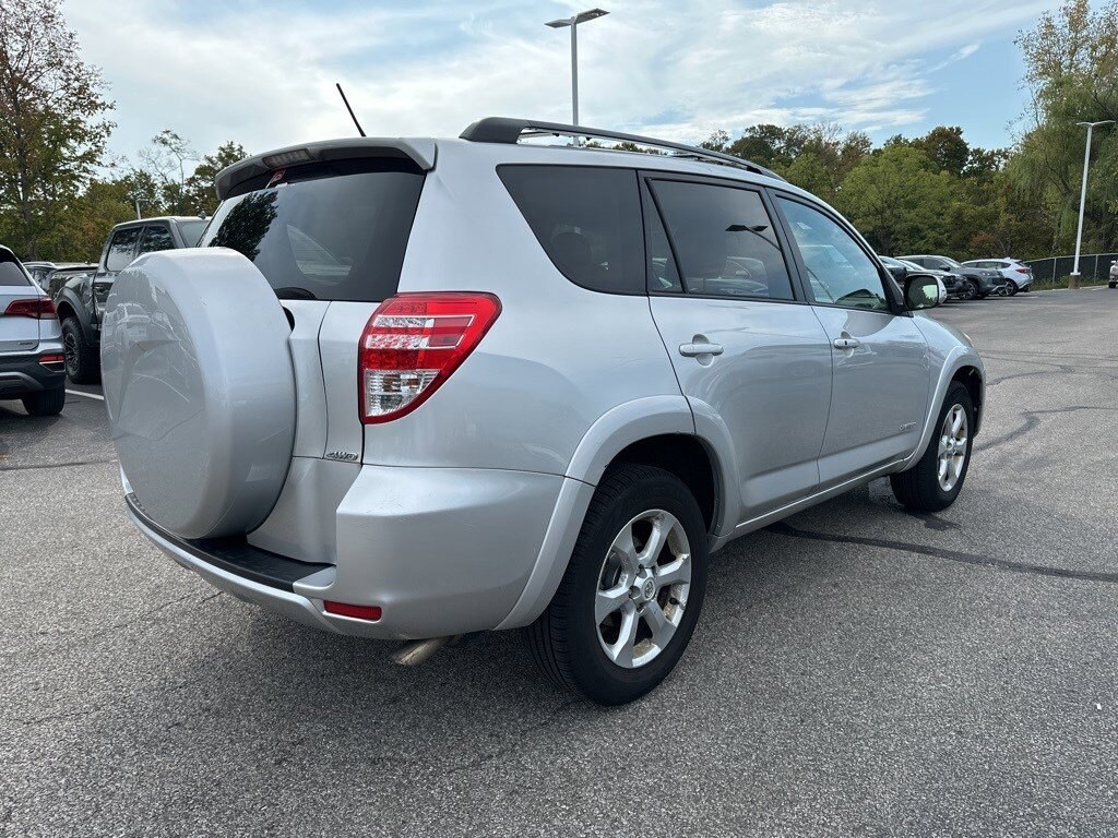 2009 Toyota RAV4 Limited photo 3