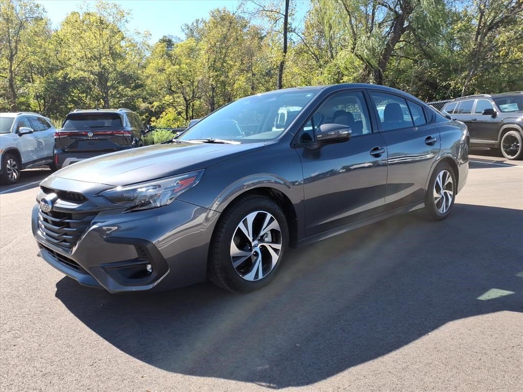 2025 Subaru Legacy Premium photo 3