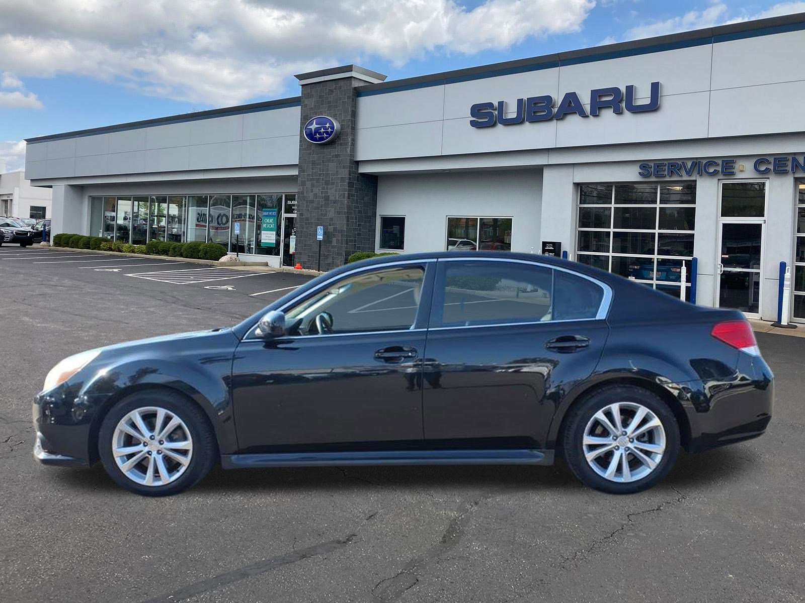 2013 Subaru Legacy 3.6R Limited photo 4
