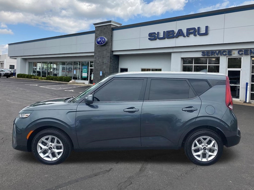 Used 2022 Kia Soul LX Hatchback