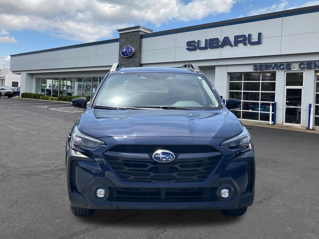 Used 2025 Subaru Outback Premium SUV