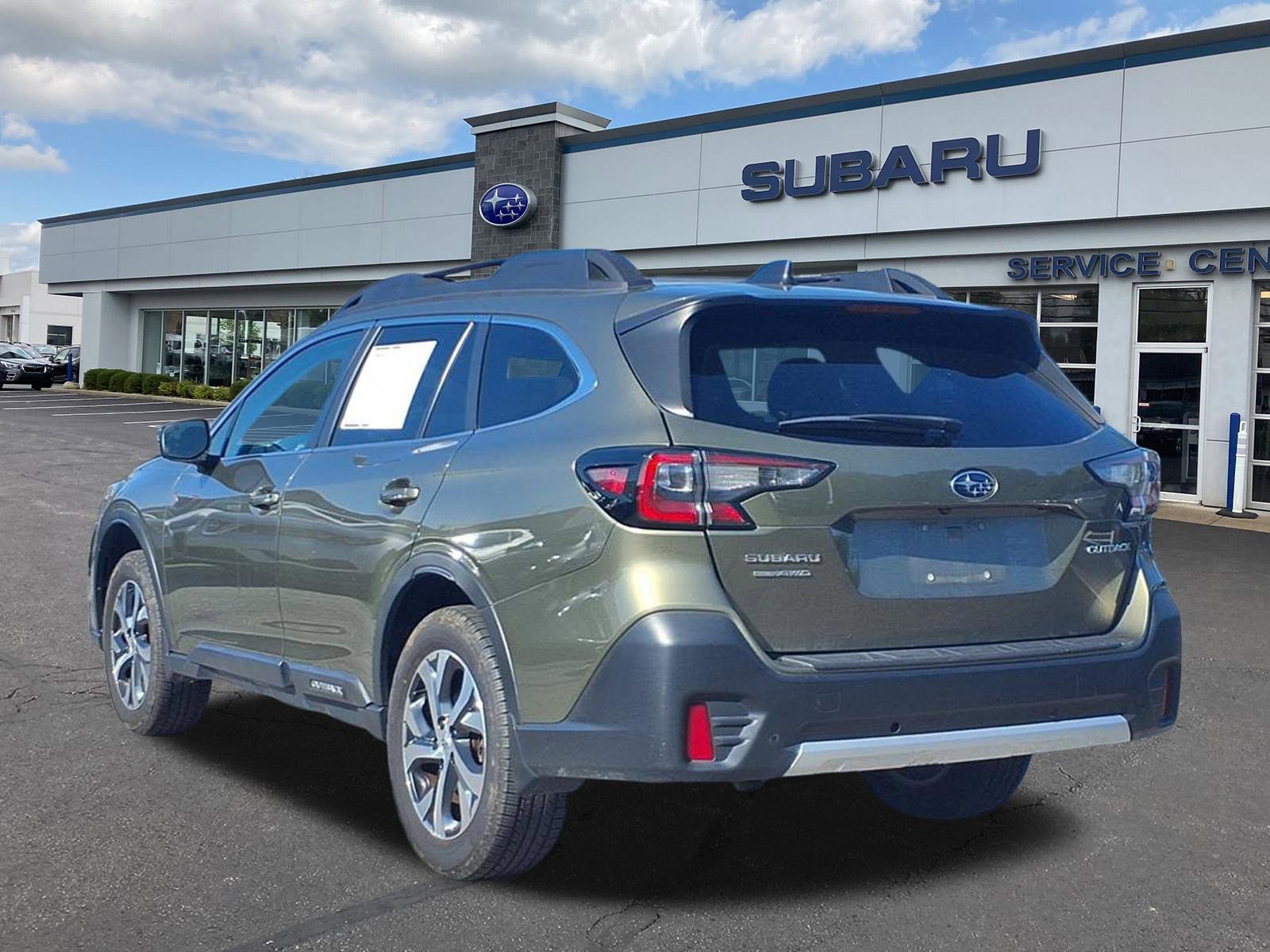 2020 Subaru Outback Limited photo 4