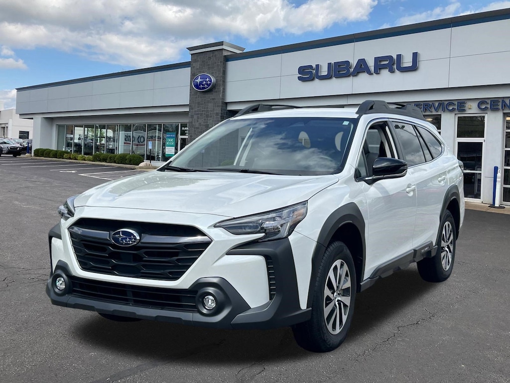 Used 2025 Subaru Outback Premium SUV