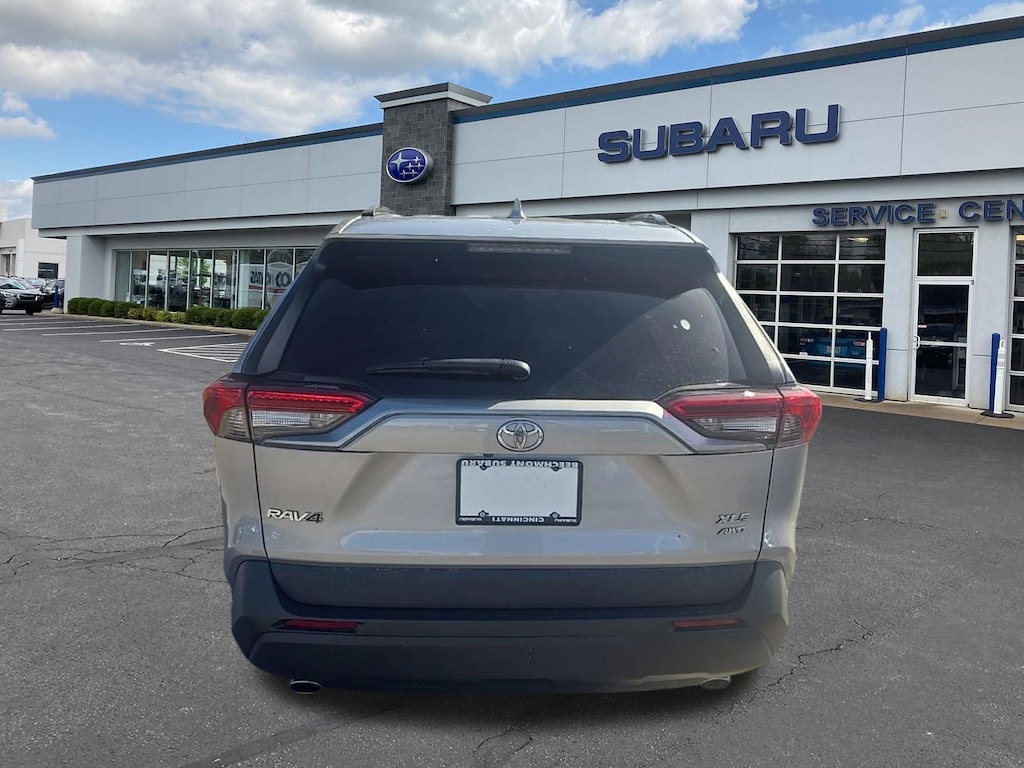 Used 2021 Toyota RAV4 XLE SUV