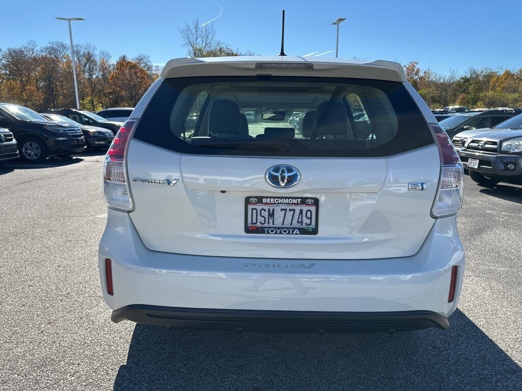 Used 2017 Toyota Prius v 5-Door Five Wagon