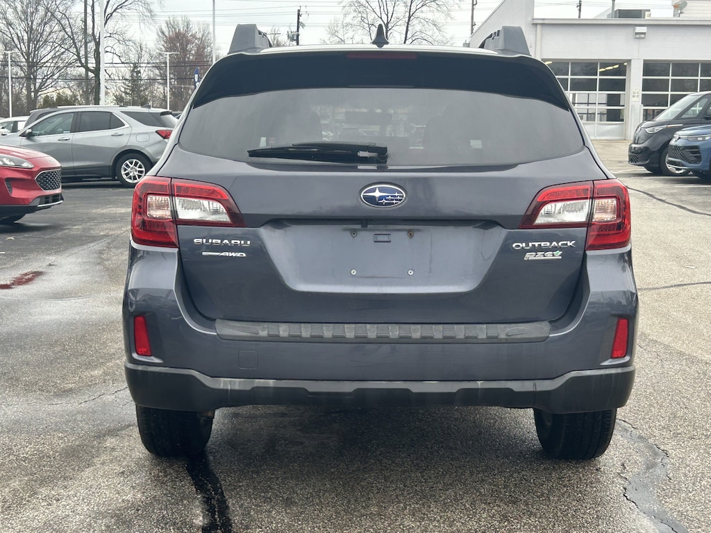 Used 2017 Subaru Outback 2.5i Premium with SUV