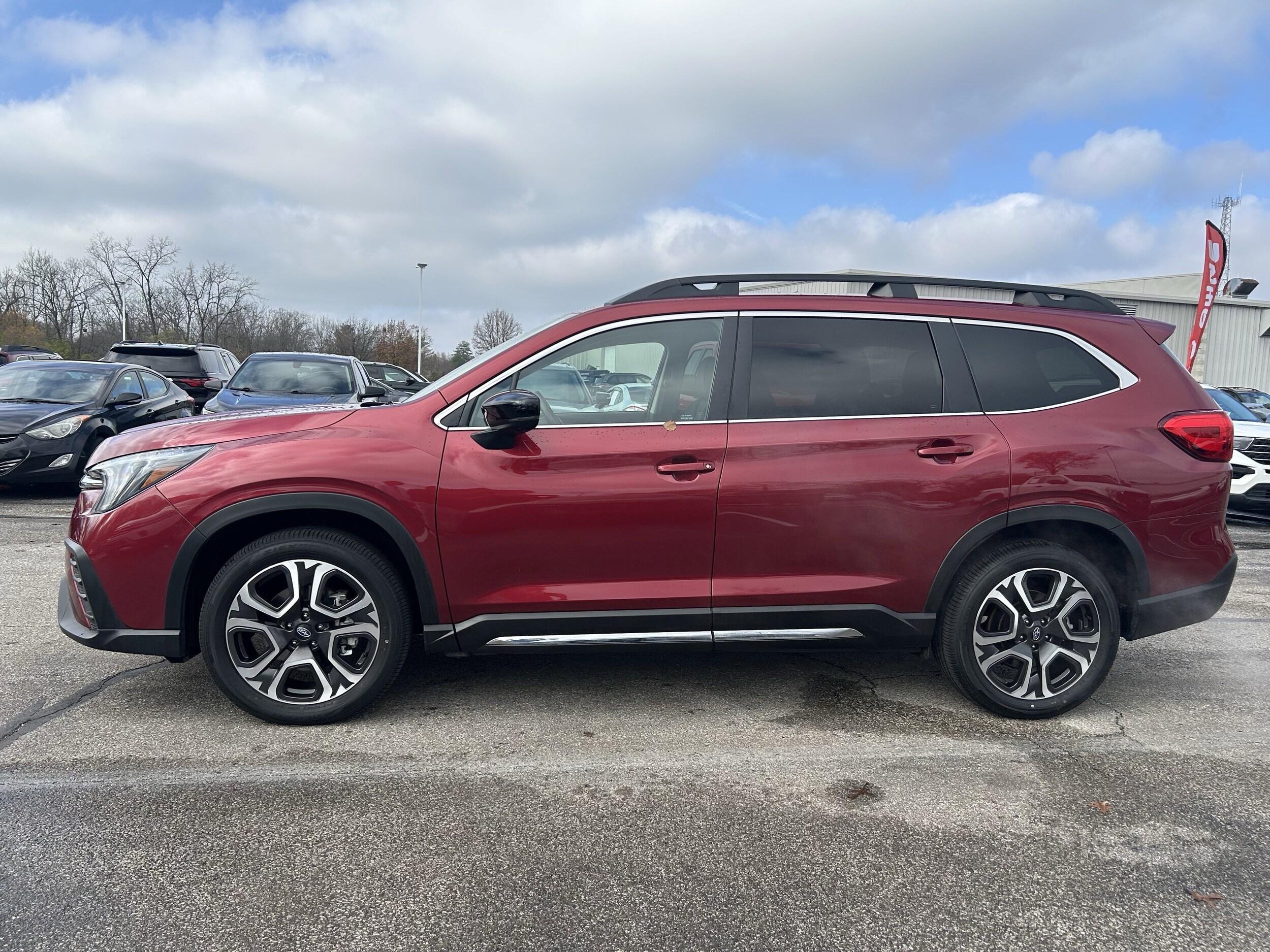 2025 Subaru Ascent Limited photo 4