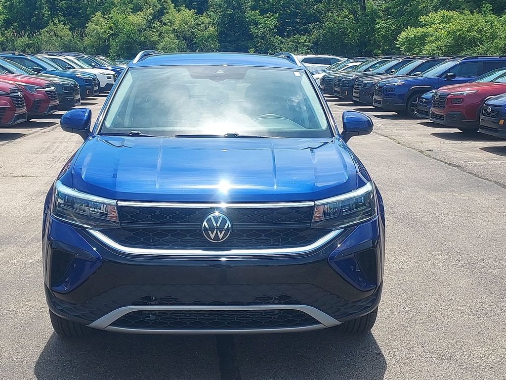Used 2023 Volkswagen Taos 1.5T SE SUV