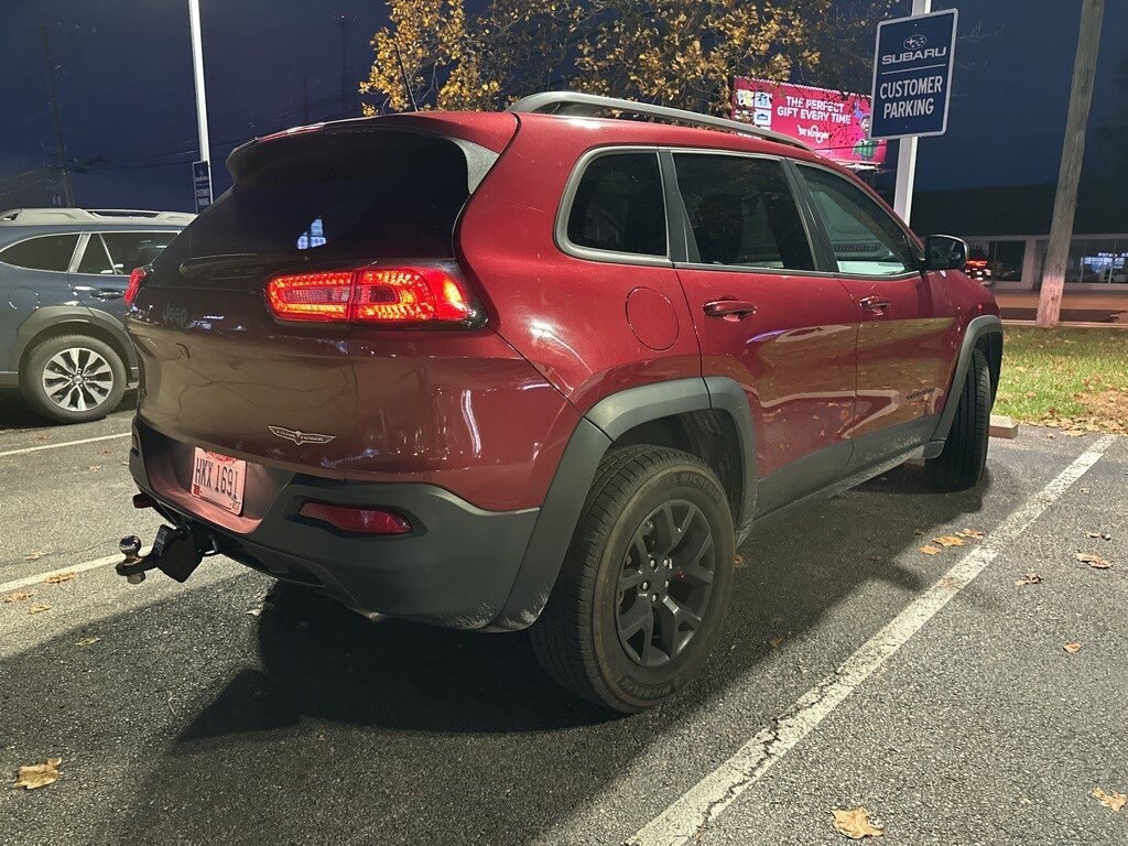 2016 Jeep Cherokee Trailhawk photo 3
