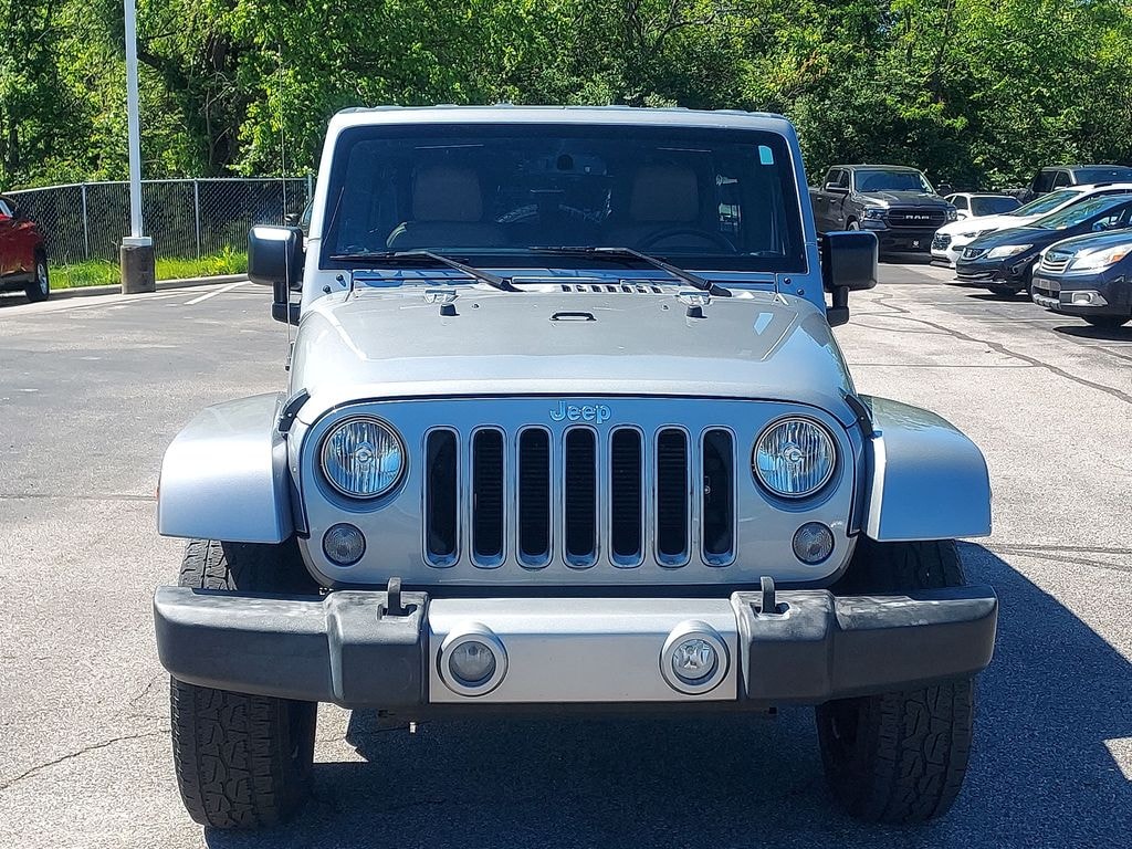 Used 2016 Jeep Wrangler Unlimited Sahara SUV