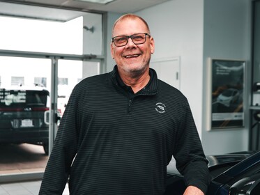 Staff member Kevin Mollaun from e52720771e45