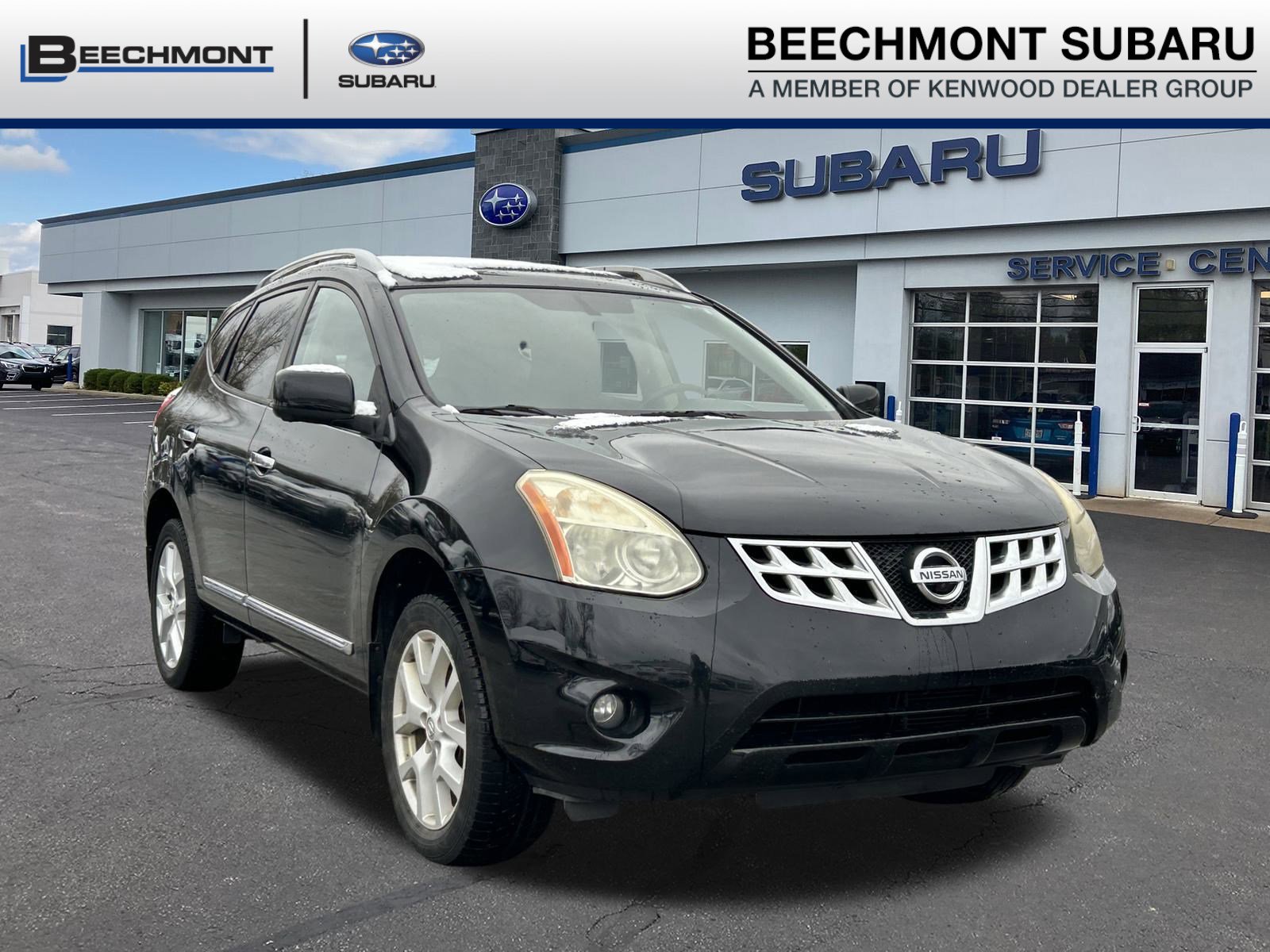 2013 Nissan Rogue SV's photo