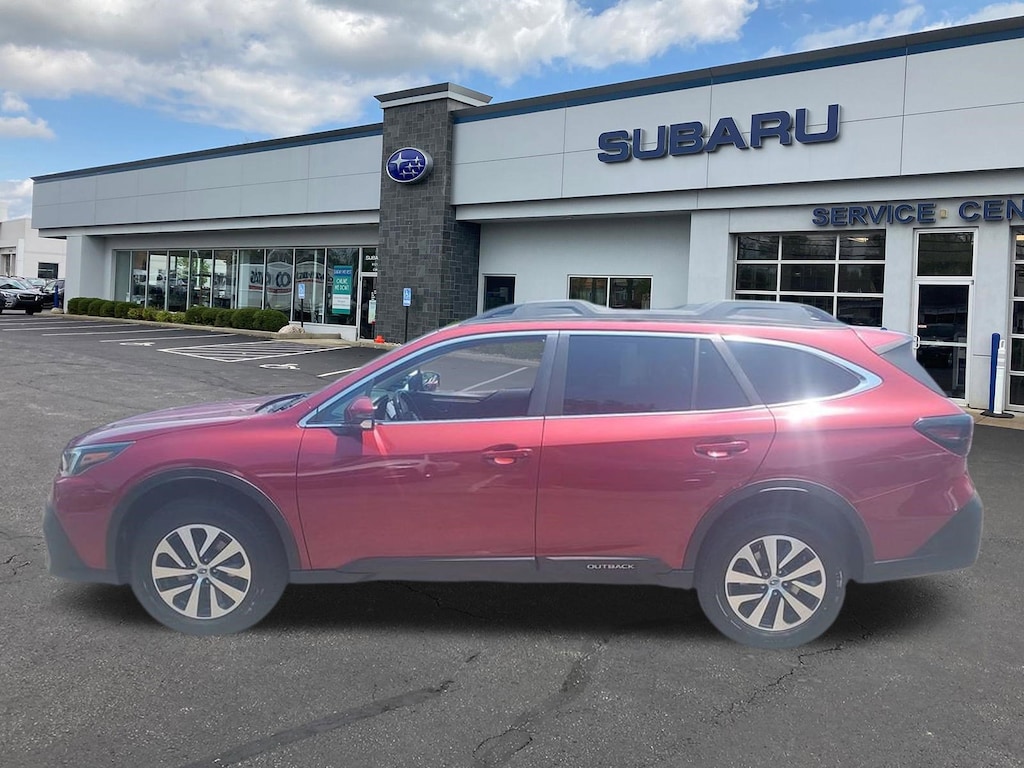 Used 2020 Subaru Outback Premium SUV