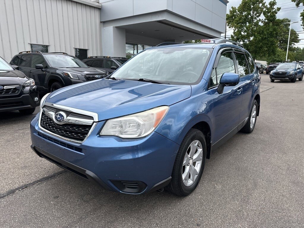2015 Subaru Forester 2.5i Premium photo 4