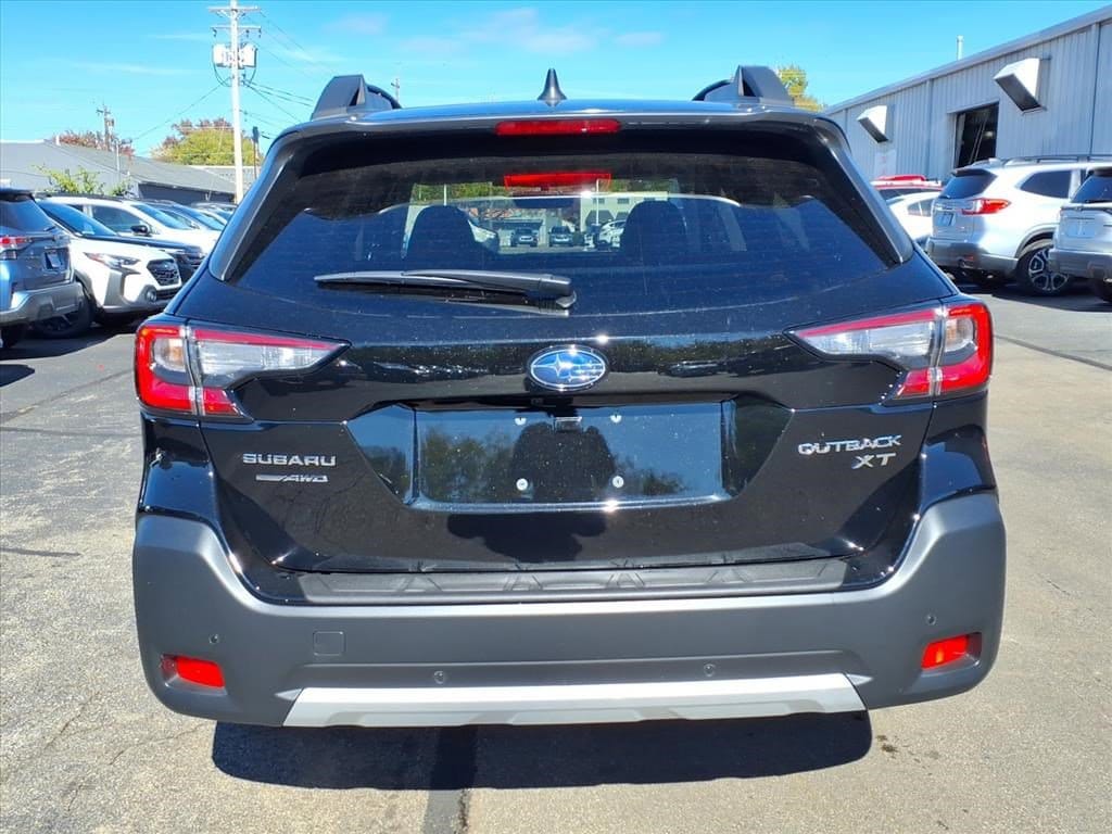 New 2025 Subaru Outback Limited XT SUV