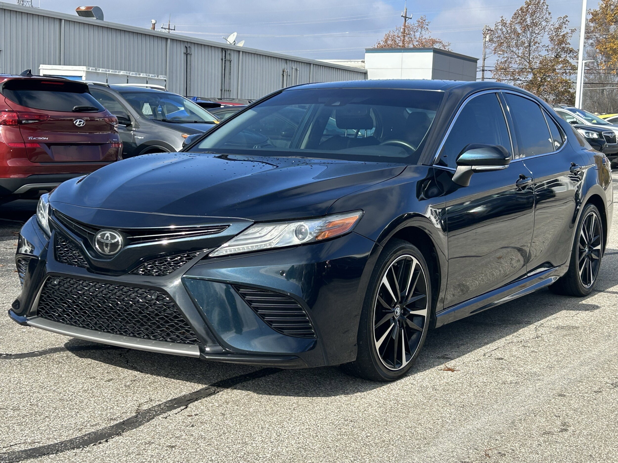 2018 Toyota Camry XSE photo 3