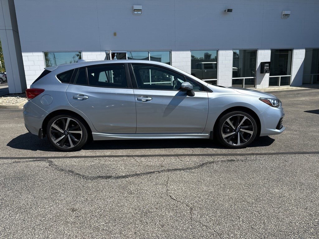 2023 Subaru Impreza Sport photo 2