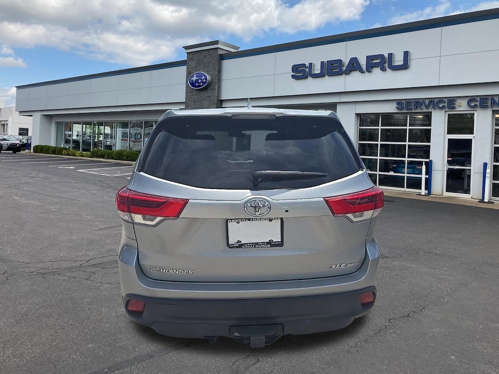 Used 2018 Toyota Highlander XLE V6 SUV