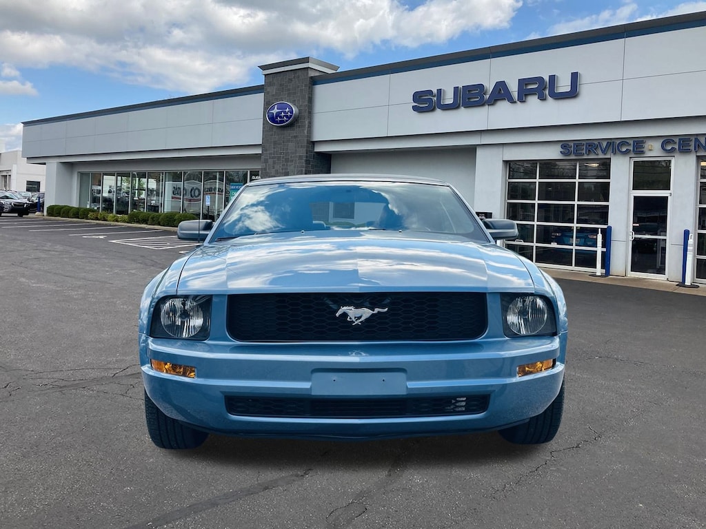 Used 2005 Ford Mustang  Convertible