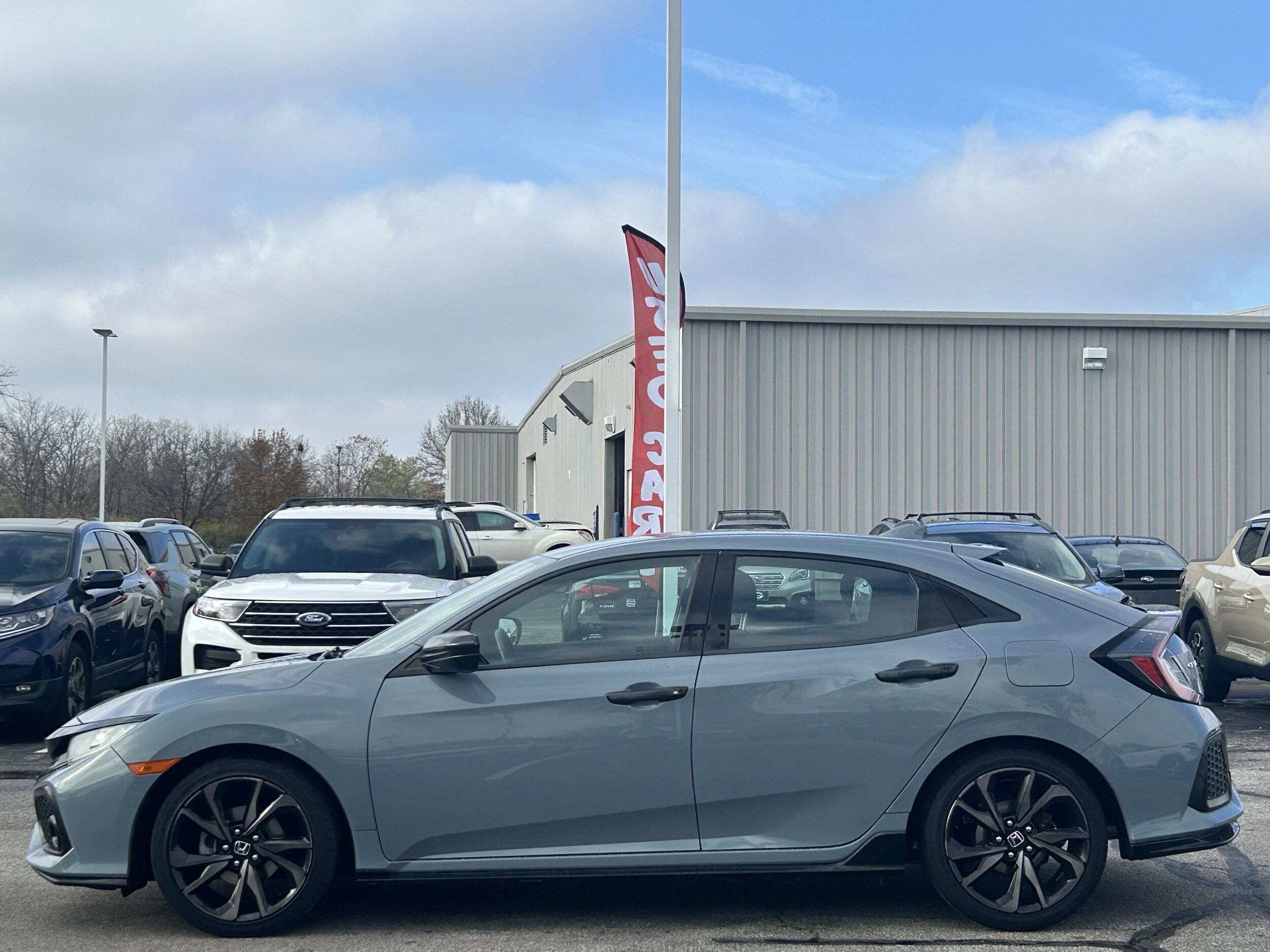 2018 Honda Civic Sport Hatchback photo 3