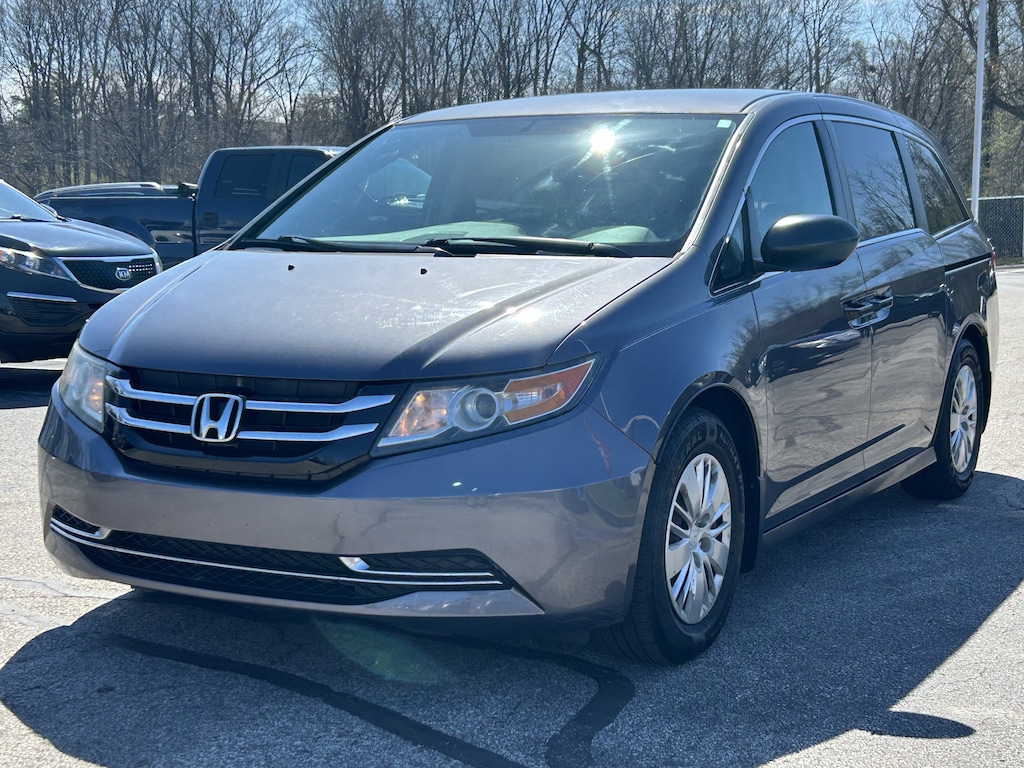 Used 2015 Honda Odyssey LX Van