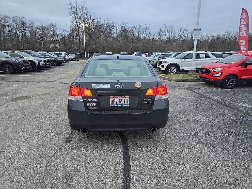 Used 2013 Subaru Legacy 3.6R Limited w/Moonroof/Nav Sedan