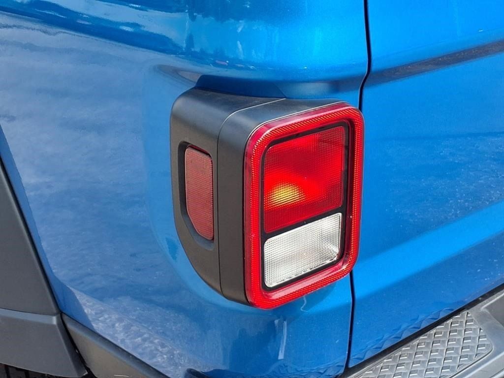 2022 Jeep Gladiator Sport - Photo 25