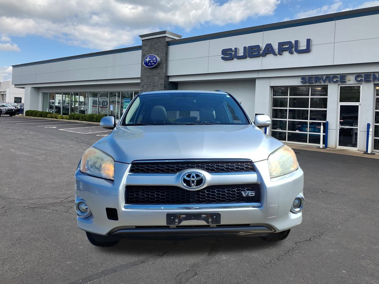 2009 Toyota RAV4 Limited photo 2