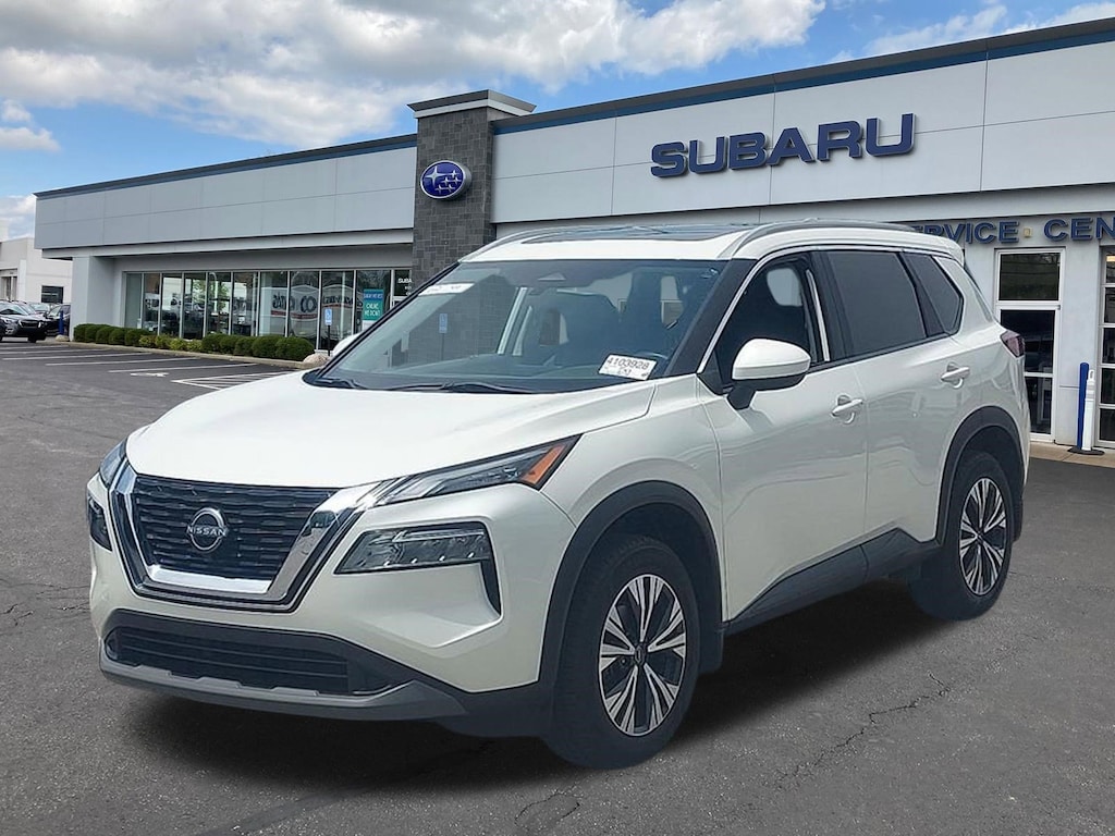 Used 2023 Nissan Rogue SV SUV