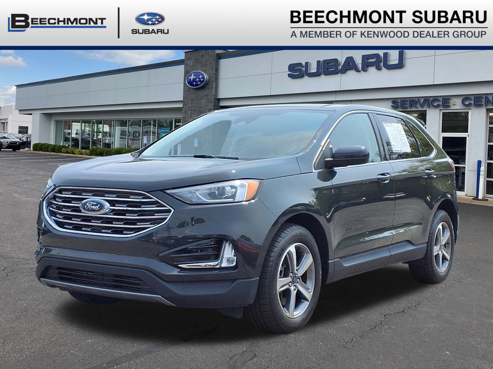 2022 Ford Edge SEL photo 2