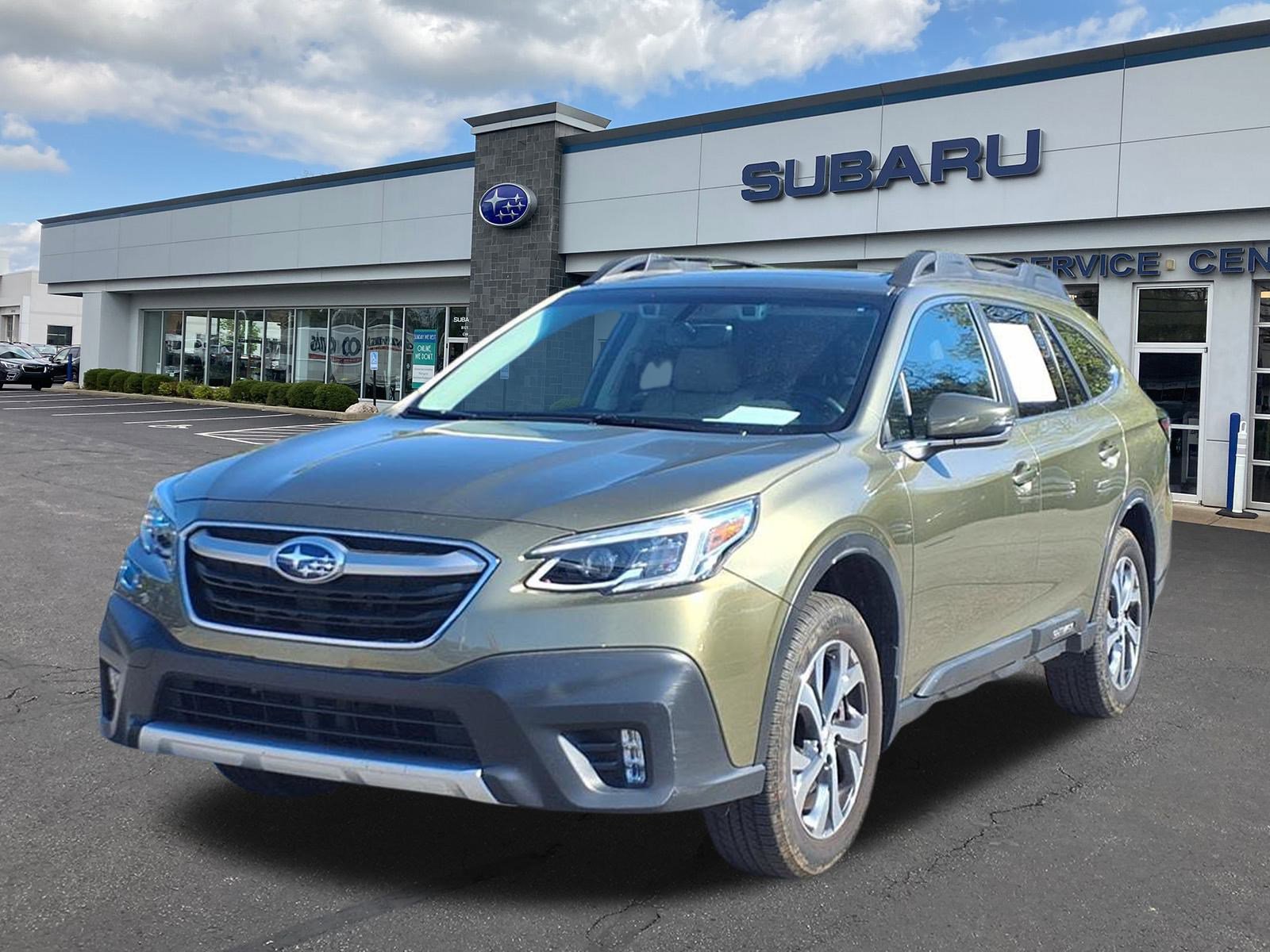 2020 Subaru Outback Limited photo 2