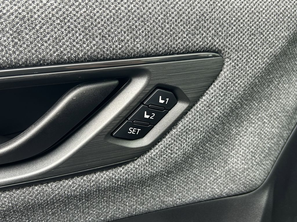 2026 Subaru Outback Limited - Photo 19