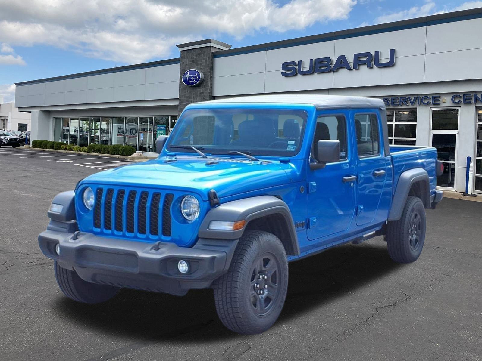 2022 Jeep Gladiator Sport photo 2