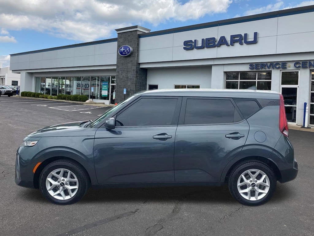 Used 2022 Kia Soul LX Hatchback
